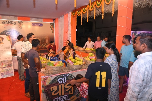 ମାଲକାନଗିରିରେ ଆରମ୍ଭ ହେଲା ସୁଆଦିଆ ଆମ୍ବର ମେଳା: ଚାଷୀ ଓ ମହିଳାଙ୍କ ସ୍ୱାବଲମ୍ବନର ନୂଆ କାହାଣୀ ମାଲକାନଗିରିରେ ଆରମ୍ଭ ହେଲା ସୁଆଦିଆ ଆମ୍ବର ମେଳା: ଚାଷୀ ଓ ମହିଳାଙ୍କ ସ୍ୱାବଲମ୍ବନର ନୂଆ କାହାଣୀ