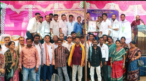 ଜାମଗାଁ ର ପ୍ରଧାନ ଶିକ୍ଷକ ପ୍ରଫୁଲ୍ଲ କୁମାର ସାହୁଙ୍କୁ ଅବସରକାଳିନ ସମ୍ବର୍ଦ୍ଧନା ଜାମଗାଁ ର ପ୍ରଧାନ ଶିକ୍ଷକ ପ୍ରଫୁଲ୍ଲ କୁମାର ସାହୁଙ୍କୁ ଅବସରକାଳିନ ସମ୍ବର୍ଦ୍ଧନା