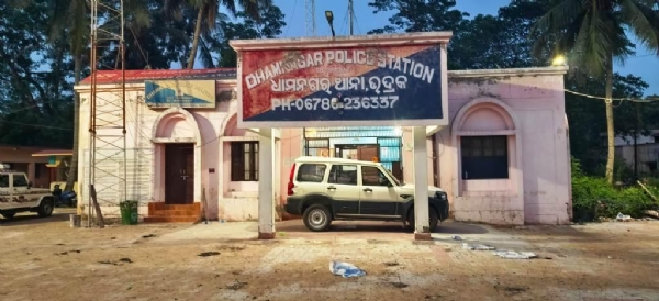 SCHOOL RE RATRA JAGUAL DWARA CHORI