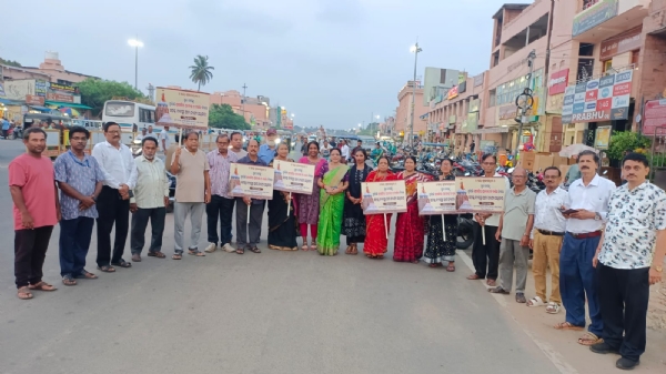 ୭୮ ଦିନର ଅବିରତ ପଦଯାତ୍ରା ଭିଆଇପି ଦର୍ଶନ ପ୍ରୋଟୋକଲ ଦର୍ଶନ ଓ ଟଙ୍କା ଦେଇ ଦର୍ଶନ ବନ୍ଦ କର