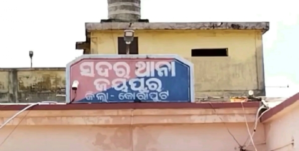 ଘରର ଝରଙ୍ଗା ଭାଙ୍ଗି ଲକ୍ଷା ଧିକ ଟଙ୍କାର  ସୁନା ଗହଣା ଚୋରି