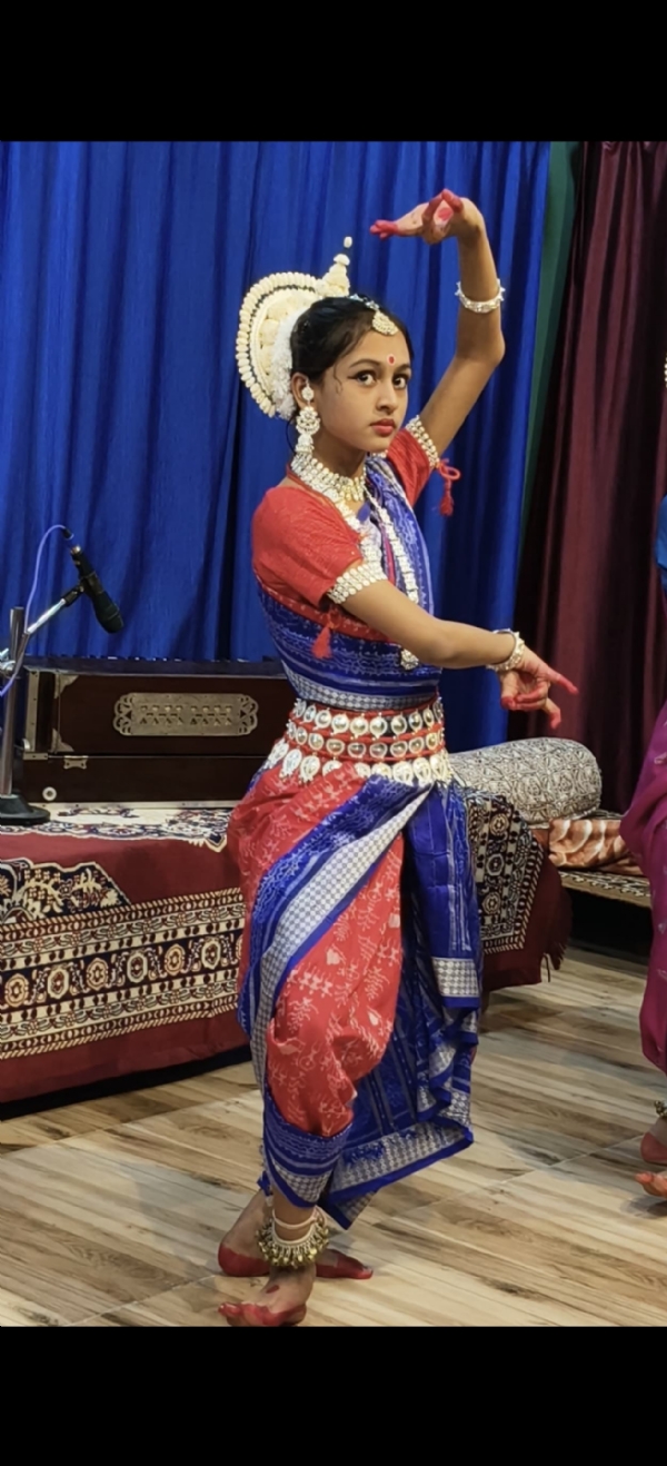 ସଙ୍ଗୀତ ଏକାଡ଼େମୀ ନାଦନିକୁଞ୍ଜ,ବଲାଙ୍ଗିର ଦ୍ବାରା ମାସିକ ସଙ୍ଗୀତ ଆସର ଅନୁଷ୍ଠିତ ସଙ୍ଗୀତ ଏକାଡ଼େମୀ ନାଦନିକୁଞ୍ଜ,ବଲାଙ୍ଗିର ଦ୍ବାରା ମାସିକ ସଙ୍ଗୀତ ଆସର ଅନୁଷ୍ଠିତ