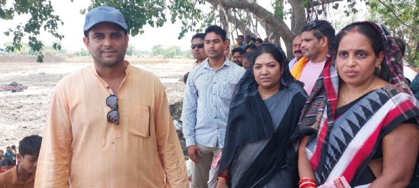 ବନ୍ଧକଟାର ପୁନଃରୁଦ୍ଧାରକାମ ଏକ ଐତିହାସିକ ପଦକ୍ଷେପ,ସହଯୋଗ କରିବାକୁ ନିବେଦନ ଐତିହାସିକପୁସ୍କରିଣୀଗୁଡିକ ସହିତ ବଲାଙ୍ଗୀରବାସୀଙ୍କ ଭାବଗତସମ୍ପର୍କ ରହିଛି-ବିଧାୟକ କଳିକେଶ ବନ୍ଧକଟାର ପୁନଃରୁଦ୍ଧାରକାମ ଏକ ଐତିହାସିକ ପଦକ୍ଷେପ,ସହଯୋଗ କରିବାକୁ ନିବେଦନ ଐତିହାସିକପୁସ୍କରିଣୀଗୁଡିକ ସହିତ ବଲାଙ୍ଗୀରବାସୀଙ୍କ ଭାବଗତସମ୍ପର୍କ ରହିଛି-ବିଧାୟକ କଳିକେଶ