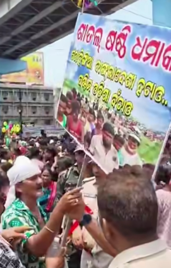 ଶୀତଳଷଷ୍ଠୀ ଶୋଭାଯାତ୍ରାରେ ବ୍ୟାନର ଦୋହରାଇଲା ପୂର୍ବ ପ୍ରତିଶ୍ରୁତି