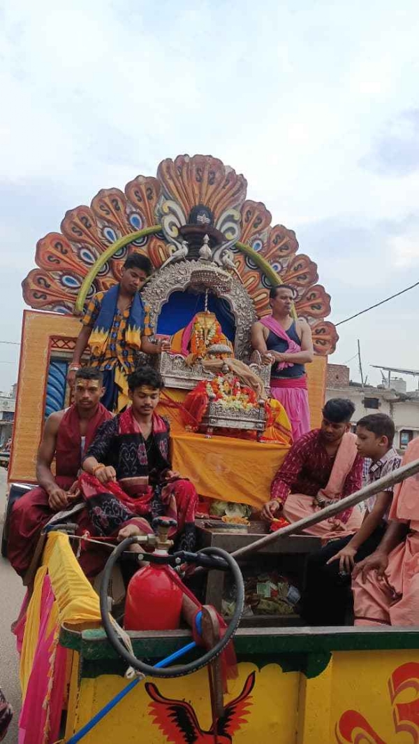 ମାତା ପାର୍ବତୀଙ୍କ ପାଣିଗ୍ରହଣ ପରେ ପ୍ରତ୍ୟାବର୍ତ୍ତନ ଯାତ୍ରା ମାତା ପାର୍ବତୀଙ୍କ ପାଣିଗ୍ରହଣ ପରେ ପ୍ରତ୍ୟାବର୍ତ୍ତନ ଯାତ୍ରା
