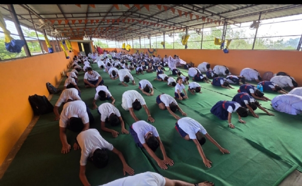 କଦମପଡା ଶିଶୁ ମନ୍ଦିରରେ “ବିଶ୍ବ ଯୋଗ ଦିବସ” ପାଳିତ