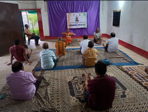 ଆନ୍ତର୍ଜାତିକ ଯୋଗ ଦିବସ ପାଳିତ ଆନ୍ତର୍ଜାତିକ ଯୋଗ ଦିବସ ପାଳିତ