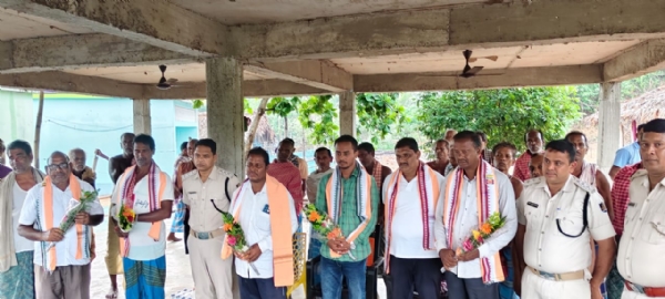 ନନ୍ଦଳା ଗ୍ରାମର ବିଶ୍ୱରଞ୍ଜନ ନାୟକ ଙ୍କ ଉପରୁ ବାସନ୍ଦ ଉଠାଇଲେ ଗ୍ରାମବାସୀ -ସଫଳ ସାମାଜିକ ପୁନର୍ବାସ ନନ୍ଦଳା ଗ୍ରାମର ବିଶ୍ୱରଞ୍ଜନ ନାୟକ ଙ୍କ ଉପରୁ ବାସନ୍ଦ ଉଠାଇଲେ ଗ୍ରାମବାସୀ -ସଫଳ ସାମାଜିକ ପୁନର୍ବାସ