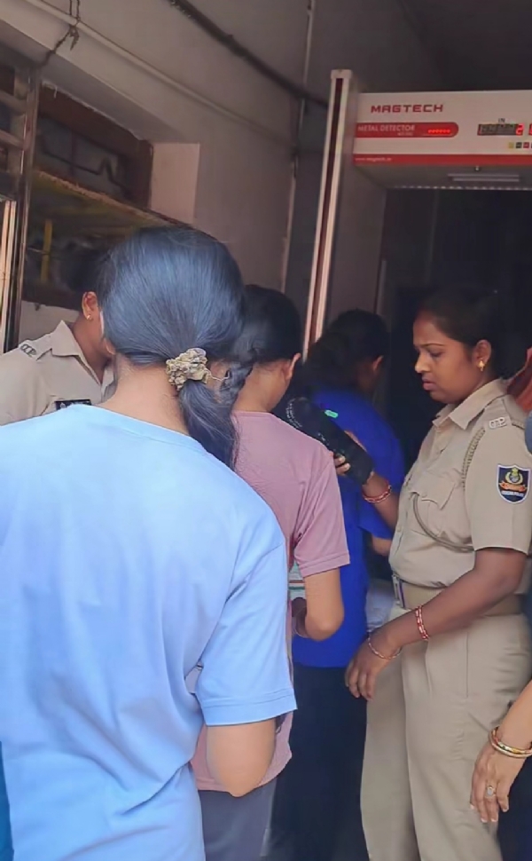 ଦ୍ବିତୀୟ ଦଫା ନିଟ୍ ପରୀକ୍ଷା, ୫ଟି ସେଣ୍ଟରରେ ଦେଲେ ୨୧୬୧ ପରିକ୍ଷାର୍ଥୀ ଦ୍ବିତୀୟ ଦଫା ନିଟ୍ ପରୀକ୍ଷା, ୫ଟି ସେଣ୍ଟରରେ ଦେଲେ ୨୧୬୧ ପରିକ୍ଷାର୍ଥୀ