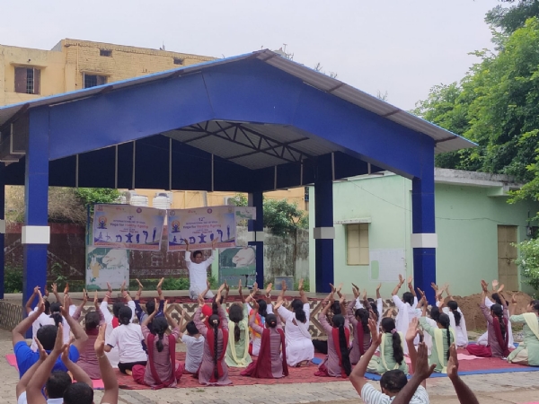 ମହିଳା ମହାବିଦ୍ୟାଳୟ ରେ ଯୋଗ ଦିବସ ପାଳିତ ମହିଳା ମହାବିଦ୍ୟାଳୟ ରେ ଯୋଗ ଦିବସ ପାଳିତ