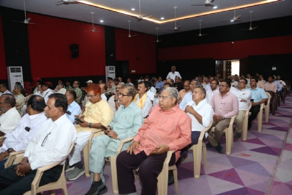 राष्ट्रीय व्याख्यान कार्यक्रम में उपस्थित नागरिक गण राष्ट्रीय व्याख्यान कार्यक्रम में उपस्थित नागरिक गण