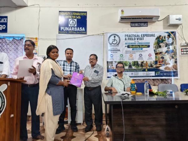 ପୁନର୍ବାସରୁ ଭିନ୍ନକ୍ଷମତା ଅଧ୍ୟୟନ ପ୍ରମାଣପତ୍ର ପ୍ରଦାନ ପୁନର୍ବାସରୁ ଭିନ୍ନକ୍ଷମତା ଅଧ୍ୟୟନ ପ୍ରମାଣପତ୍ର ପ୍ରଦାନ