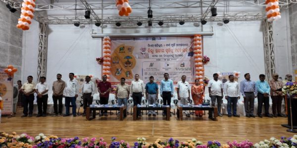 କଳାହାଣ୍ଡି ଜିଲ୍ଲା ସ୍ତରୀୟ “ପି.ଏମ୍. ସ୍ଵନିଧି ମହୋତ୍ସବ” ଅନୁଷ୍ଠିତ