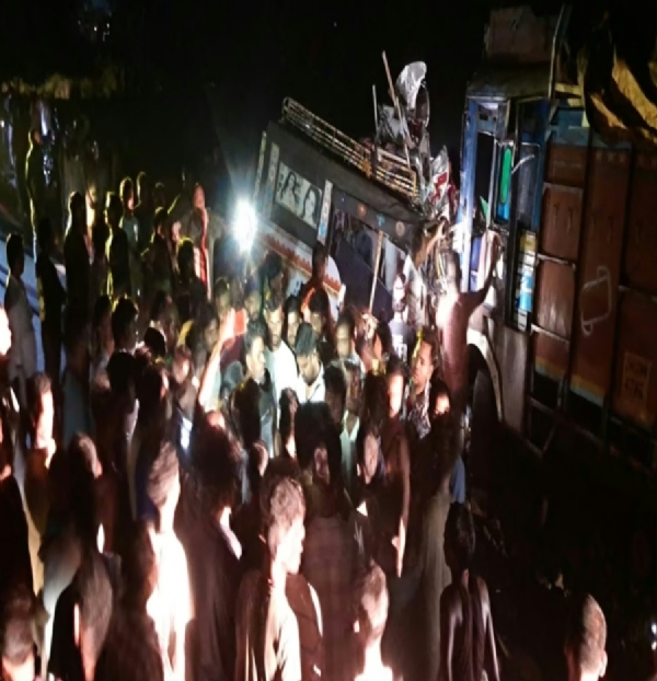 सड़क जाम की तस्वीर