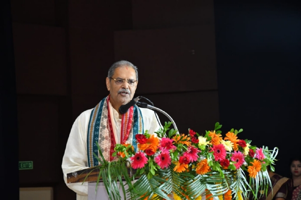 ଭୀମଭୋଇ ମେଡିକାଲ କଲେଜ ଓ ହସ୍ପିଟାଲର ପ୍ରେକ୍ଷାଳୟରେ  ଜିଲ୍ଲାସ୍ତରୀୟ ମେଧାବୀ  ମେଟ୍ରିକ ଛାତ୍ର ସମ୍ବର୍ଦ୍ଧିତ