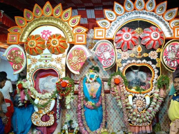 ଗଜାନନ ବେଶରେ ଦର୍ଶନ ଦେଲେ ଚତୁଦ୍ଧାମୁତ୍ତି
