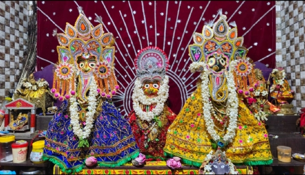 ଟିକ୍ରାପଡା ଚାନ୍ଦ ମନ୍ଦିର ଶ୍ରୀଜୀଉମାନଙ୍କର ସ୍ନାନଯାତ୍ରା ଓ ହାତୀ ବେଶ