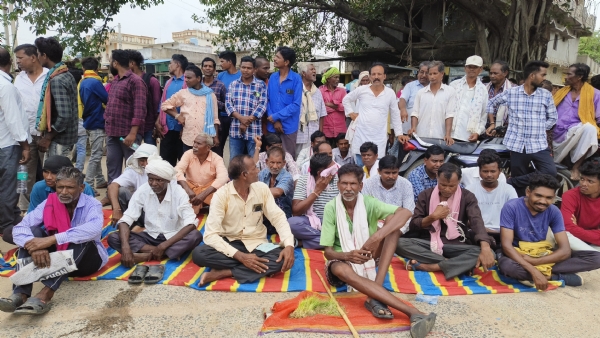 Dhana uthana dabire andolan Dhana uthana dabire andolan