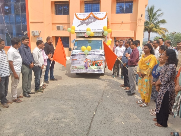 ମାଲକାନଗିରିରେ ମେଗା ଭୋଟର ସଚେତନତା ଅଭିଯାନ,ଜିଲ୍ଲାପାଳଙ୍କ ଦ୍ୱାରା ‘ସଚେତନତା ରଥ’ ର ଶୁଭାରମ୍ଭ, ଗାଁ ଗାଁରେ ବଣ୍ଟାହେବ ଫର୍ମ