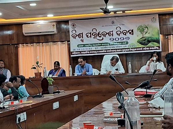 ପଂଚାୟତ ଉଚ୍ଚ ବିଦ୍ୟାଳୟ, ବନ୍ଧପଡ଼ାକୁ ପ୍ରକୃତି ମିତ୍ର ଓ ଆନନ୍ଦ ବଡ଼ପଣ୍ଡାଙ୍କୁ ପ୍ରକୃତିବନ୍ଧୁ ପୁରସ୍କାର
