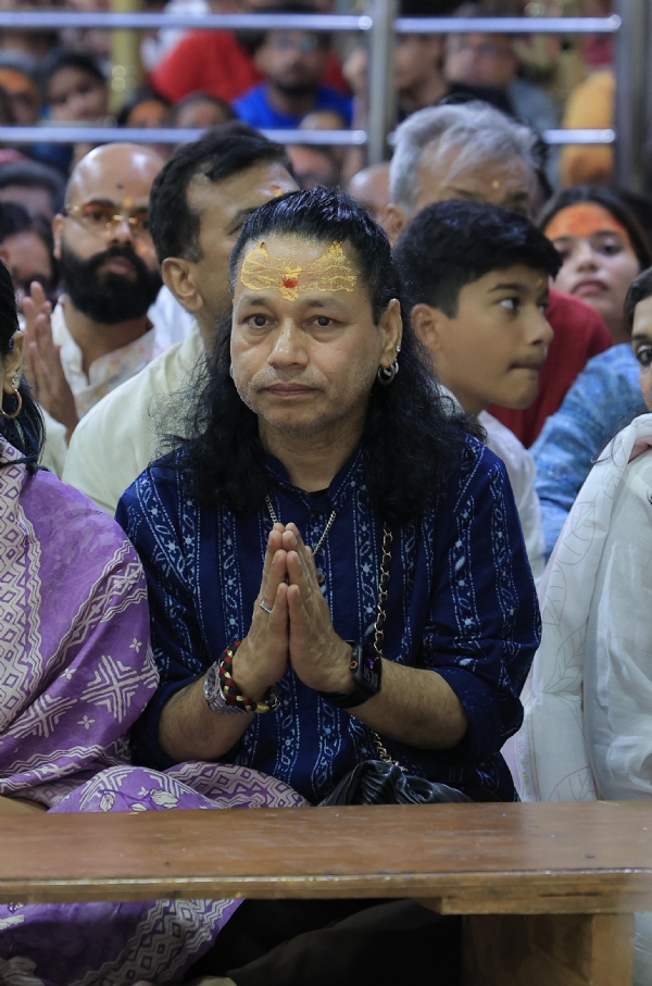 Singer Kailash Kher visited Mahakal