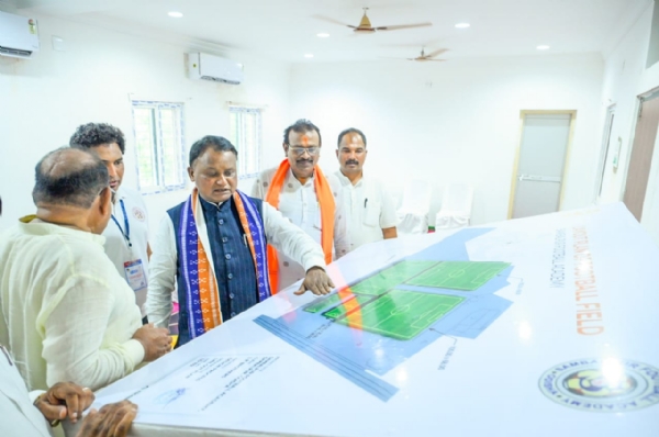 ସମ୍ବଲପୁର ଫୁଟବଲ ଏକାଡେମୀର କାୟାକଳ୍ପ ପାଇଁ ଫିଫା ମାନର ପଡ଼ିଆ  ନିର୍ମାଣ ହେବ