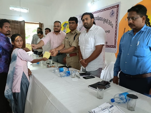 କୋରୁକୋଣ୍ଡା ଗ୍ରାମ ପଞ୍ଚାୟତରେ ମିଳିତ ଜନ ଅଭିଯୋଗ ଶୁଣାଣୀ ଓ ସମାଧାନ ଶିବିର ଅନୁଷ୍ଠିତ: ଜିଲ୍ଲାପାଳଙ୍କ ସମେତ ବରିଷ୍ଠ ଅଧିକାରୀଙ୍କ ଦ୍ୱାରା ୭୦ଟି ସମସ୍ୟାର ତୁରନ୍ତ ସମୀକ୍ଷା