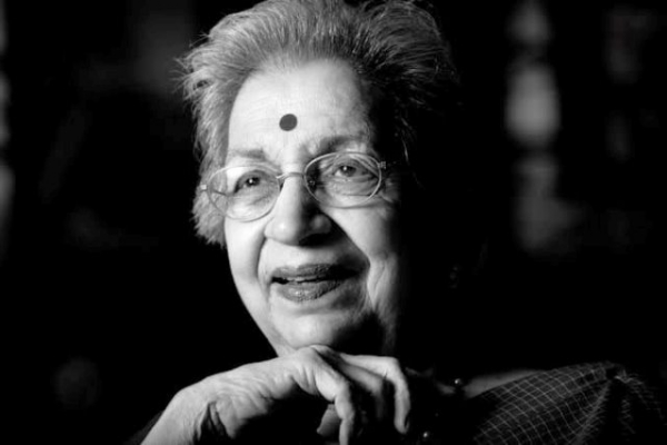 प्रसिद्ध रंगकर्मी एवं रंगनिर्देशक श्रीमती विजया मेहता (फाइल फोटो)