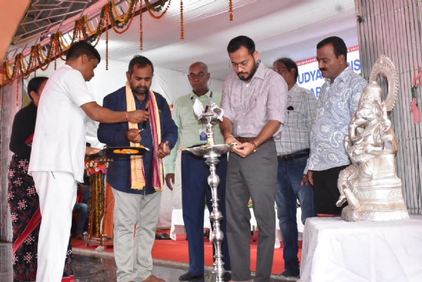 ସୁଦାମ ଚରଣ ମହାବିଦ୍ୟାଳୟ, ଚନ୍ଦନଭାଟି, ବଲାଙ୍ଗୀର ଠାରେ ଆଇନ ସଚେତନତା ଶିବିର ସୁଦାମ ଚରଣ ମହାବିଦ୍ୟାଳୟ, ଚନ୍ଦନଭାଟି, ବଲାଙ୍ଗୀର ଠାରେ ଆଇନ ସଚେତନତା ଶିବିର
