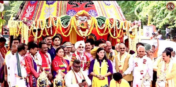 NEW DELHI HOUJKHAS MANDIRA RATHAYATRA NEW DELHI HOUJKHAS MANDIRA RATHAYATRA