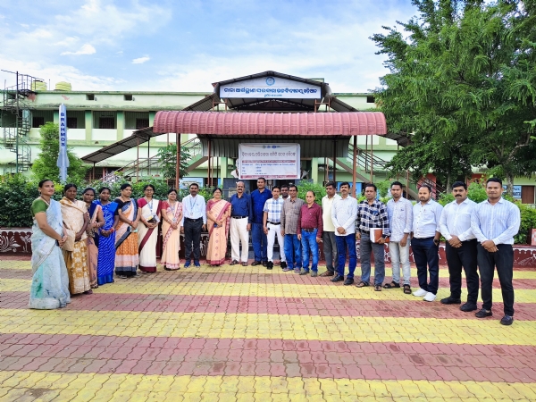 Vidyalaya parichalana kamiti Vidyalaya parichalana kamiti