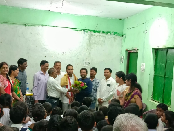 ନିଟ୍ ପରୀକ୍ଷାରେ ସଫଳତା ହାସଲ କରିଥିବା ବିପ୍ଳବଙ୍କୁ ସମ୍ବର୍ଦ୍ଧନା ନିଟ୍ ପରୀକ୍ଷାରେ ସଫଳତା ହାସଲ କରିଥିବା ବିପ୍ଳବଙ୍କୁ ସମ୍ବର୍ଦ୍ଧନା