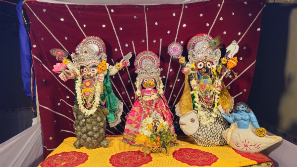 ଚାନ୍ଦ ମନ୍ଦିର ତିନି ଠାକୁର ମତ୍ସ୍ୟ କଷ୍ୟ ରୁପରେ ଅବତାର ଚାନ୍ଦ ମନ୍ଦିର ତିନି ଠାକୁର ମତ୍ସ୍ୟ କଷ୍ୟ ରୁପରେ ଅବତାର