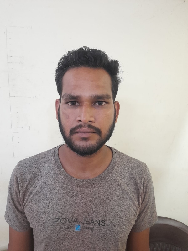 ପ୍ରେମିକାଙ୍କୁ ହତ୍ୟା କରି ମୃତଦେହ ଫିଙ୍ଗିଦେଲା ପ୍ରେମିକ, ୩ ଗିରଫ ପ୍ରେମିକାଙ୍କୁ ହତ୍ୟା କରି ମୃତଦେହ ଫିଙ୍ଗିଦେଲା ପ୍ରେମିକ, ୩ ଗିରଫ