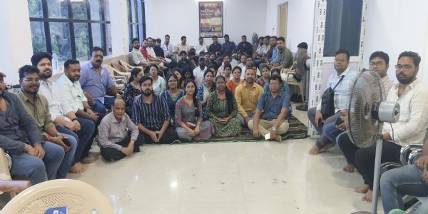 ଫୁଲବାଣୀରେ ଡାକ୍ତରଙ୍କ ଏଗାର ଦଫା ଦାବିନେଇ କାର୍ଯ୍ୟବନ୍ଦ ଆନ୍ଦୋଳନ, ରୋଗୀସେବା ବ୍ୟାହତ