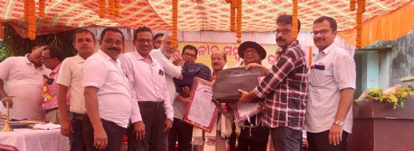 ଚାନ୍ଦପୁର ଉଚ୍ଚ ପ୍ରାଥମିକ ବିଦ୍ୟାଳୟରେ ବିଦାୟକାଳୀନ ସମ୍ବର୍ଦ୍ଧନା ସଭା