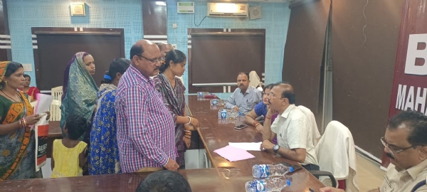 ମହାକାଳପଡ଼ାରେ ଜିଲ୍ଲାପାଳ ଓ ଆରକ୍ଷୀ ଅଧିକ୍ଷକଙ୍କ ଯୁଗ୍ମ ଅଭିଯୋଗ ଶୁଣାଣି ଶିବିର ମହାକାଳପଡ଼ାରେ ଜିଲ୍ଲାପାଳ ଓ ଆରକ୍ଷୀ ଅଧିକ୍ଷକଙ୍କ ଯୁଗ୍ମ ଅଭିଯୋଗ ଶୁଣାଣି ଶିବିର