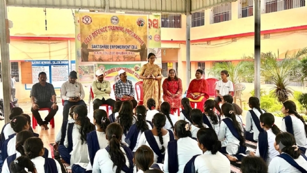ବାଜି ରାଉତ କଲେଜ ରେ ଶକ୍ତିଶ୍ରୀ କାର୍ଯ୍ୟକ୍ରମ