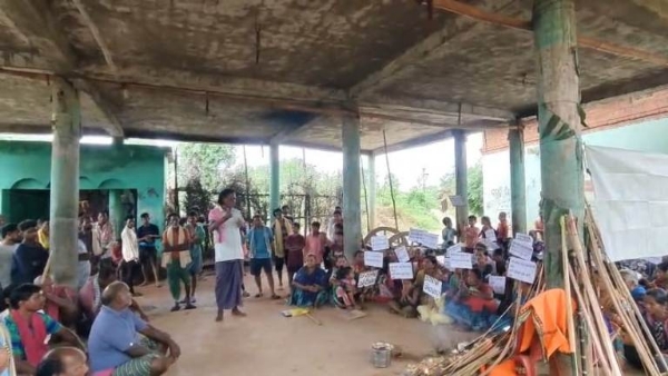 କୁମିଆପାଲିରେ ଗ୍ରାମବାସୀ-ପ୍ରଶାସନ ମୁହାଁମୁହିଁ