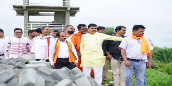 ଡଙ୍ଗରୀଗୁଡା ସ୍ମାର୍ଟ ପାର୍କ ନିର୍ମାଣ କାର୍ଯ୍ୟର ଅଗ୍ରଗତି ସମୀକ୍ଷା କଲେ ଶିକ୍ଷା ମନ୍ତ୍ରୀ