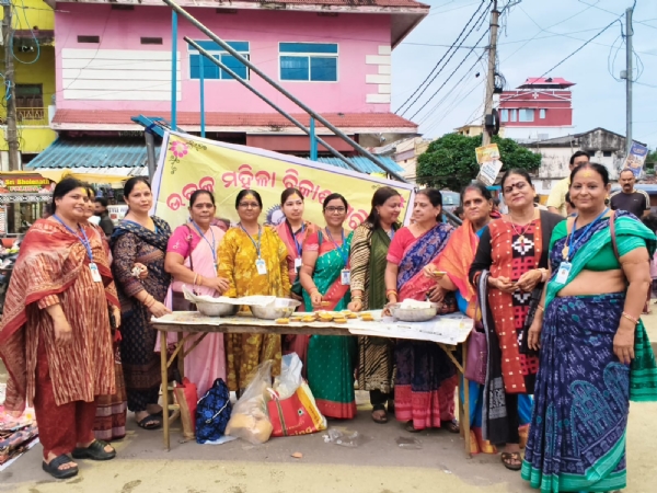 ଶ୍ରୀ ଜଗନ୍ନାଥ ଙ୍କ କଳଙ୍କି ଅବତାର ରେ ଉତ୍କଳ ମହିଳା ବିକାଶ ତରଫ ରୁ,ବିକ୍ରମ ଛକ ଜଗନ୍ନାଥ ଙ୍କ ଅବତାର ସ୍ଥାନ ରେ ବୁନ୍ଦି, ଶେଉ ,ଓ ନଡିଆ) ପ୍ରସାଦ ବଣ୍ଟନ କାର୍ଯ୍ୟକ୍ରମ ଶ୍ରୀ ଜଗନ୍ନାଥ ଙ୍କ କଳଙ୍କି ଅବତାର ରେ ଉତ୍କଳ ମହିଳା ବିକାଶ ତରଫ ରୁ,ବିକ୍ରମ ଛକ ଜଗନ୍ନାଥ ଙ୍କ ଅବତାର ସ୍ଥାନ ରେ ବୁନ୍ଦି, ଶେଉ ,ଓ ନଡିଆ) ପ୍ରସାଦ ବଣ୍ଟନ କାର୍ଯ୍ୟକ୍ରମ