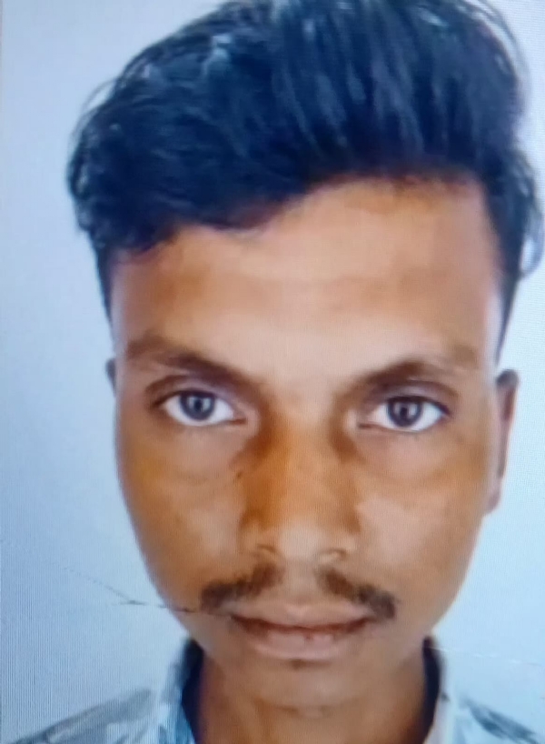 ବିବାହ ପ୍ରତିଶ୍ରୁତିରେ ନାବାଳିକାକୁ ଗର୍ଭବତୀ କରି ଫେରାର କାମୁକ ସୌଦାଗର ଗିରଫ ବିବାହ ପ୍ରତିଶ୍ରୁତିରେ ନାବାଳିକାକୁ ଗର୍ଭବତୀ କରି ଫେରାର କାମୁକ ସୌଦାଗର ଗିରଫ