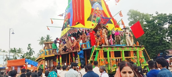 ରଥ ବୁଲାଣି ବେଳେ ଅଘଟଣ, ରଥ ବୁଲାଣି ବେଳେ ଅଘଟଣ,