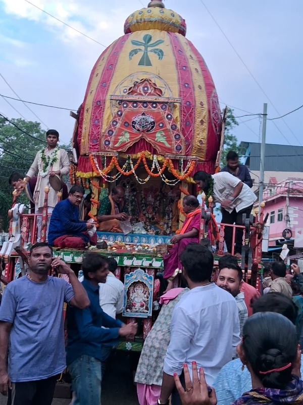 ବାହୁଡିଲେ ମହାବାହୁବଲାଂଗିର ରଥ ଗୁଡ଼ିକ ପହଞ୍ଚିଲା ଶ୍ରୀମନ୍ଦିର ରେ ବାହୁଡିଲେ ମହାବାହୁବଲାଂଗିର ରଥ ଗୁଡ଼ିକ ପହଞ୍ଚିଲା ଶ୍ରୀମନ୍ଦିର ରେ
