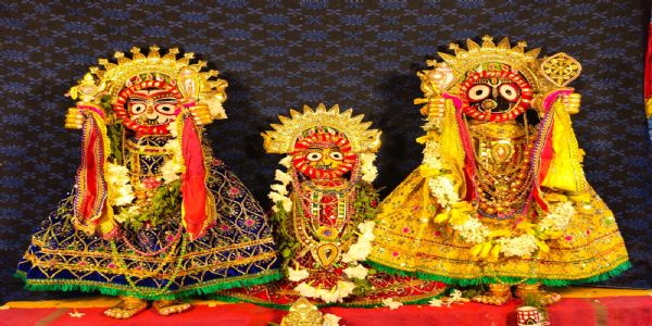 ଚାନ୍ଦ ମନ୍ଦିର ଶ୍ରୀ କ୍ଷେତ୍ର ରେ ମହାପ୍ରଭୁ ଙ୍କ ସୁନାବେଶ ଓ ଭଜନ ସନ୍ଧ୍ୟା