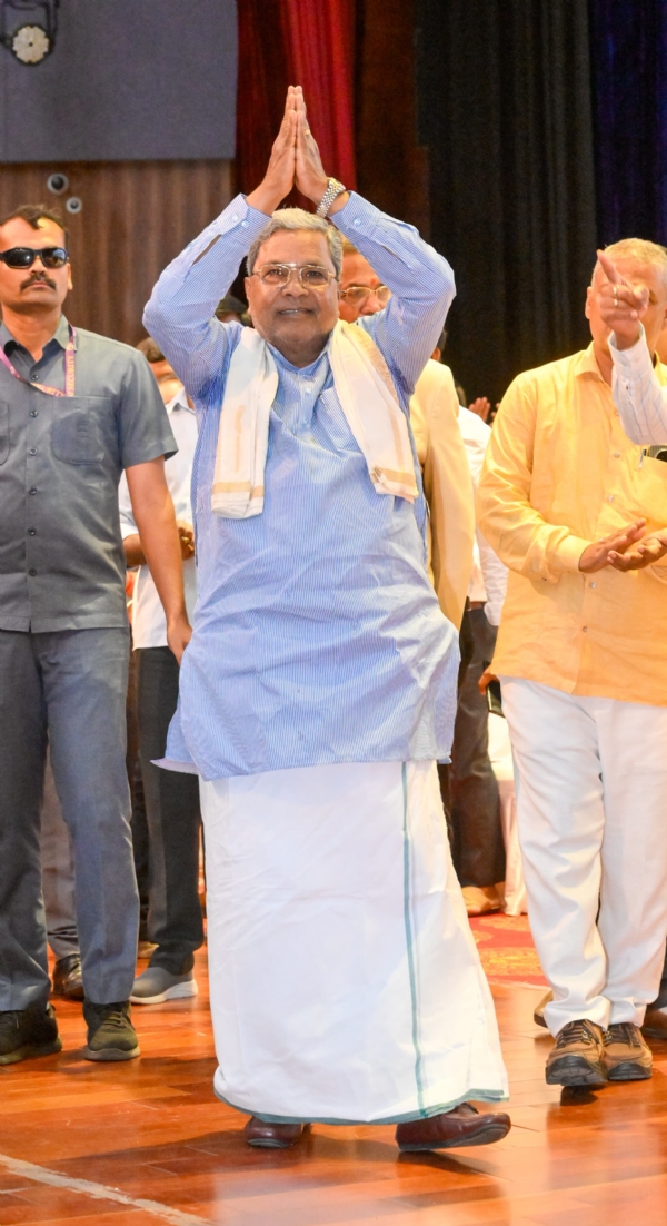 कर्नाटक के पूर्व मुख्यमंत्री सिद्धारमैया की फ़ाइल फ़ोटो। कर्नाटक के पूर्व मुख्यमंत्री सिद्धारमैया की फ़ाइल फ़ोटो।