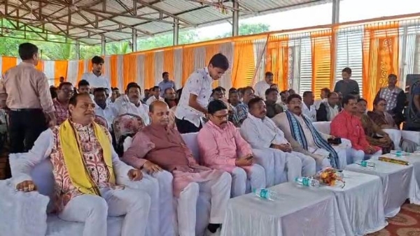 ଟିଟିଲାଗଡ଼ରେ ମନ କି ବାତ କାର୍ଯ୍ୟକ୍ରମ : ସାମିଲ ହେଲେ ରାଜ୍ୟ ସଭାପତି ମନମୋହନ ସାମଲ ଟିଟିଲାଗଡ଼ରେ ମନ କି ବାତ କାର୍ଯ୍ୟକ୍ରମ : ସାମିଲ ହେଲେ ରାଜ୍ୟ ସଭାପତି ମନମୋହନ ସାମଲ