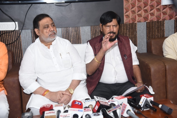 ରାମଦାସ ଅଠାୱାଲେ ରାମଦାସ ଅଠାୱାଲେ