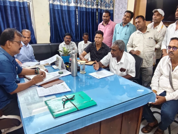 କୃଷକ କଲ୍ୟାଣ ମଞ୍ଚ କୋରାପୁଟ ତରଫରୁ ୬ ଦଫା ଦାବି ନେଇ ଦାବି ପତ୍ର ପ୍ରଦାନ