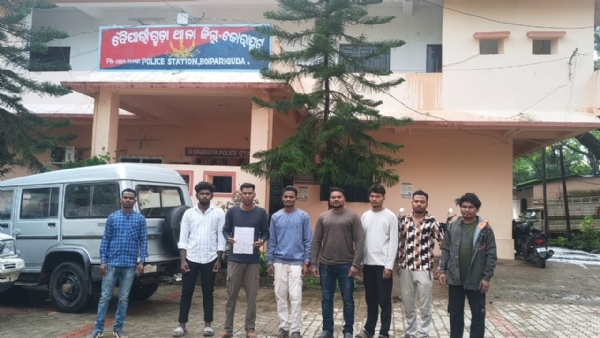 - ବୈପାରୀଗୁଡାରେ ପ୍ଲାଷ୍ଟର ଅଫ ପ୍ୟାରିସ ମୂର୍ତ୍ତି ବନ୍ଦ ପାଇଁ ଥାନା ଦ୍ୱାରସ୍ତ ହେଲେ ମାଟିମୂର୍ତ୍ତି କାରିଗର ସଙ୍ଘ